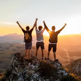 英国颁布法律的机构是什么